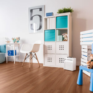 Piso laminado Quick Step cor Papoula.